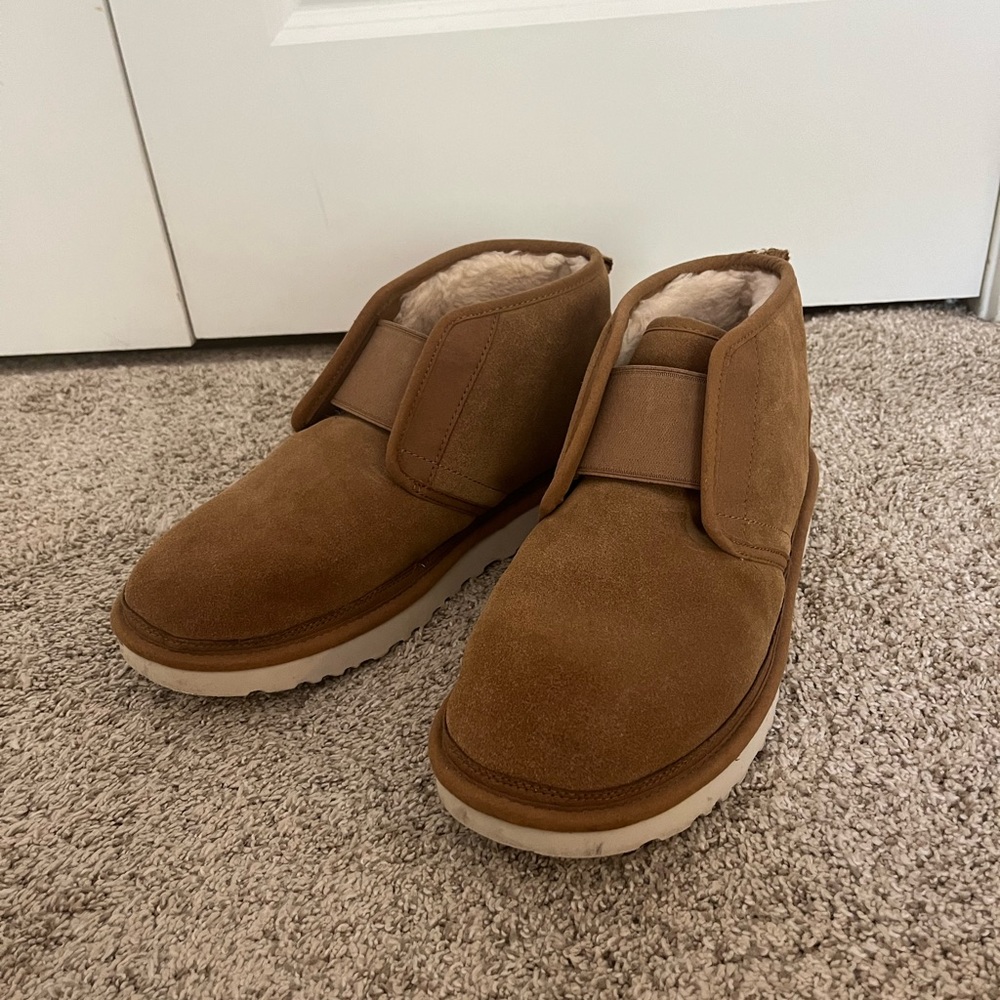 Men’s UGG Nuemel Flex Boots in Chestnut